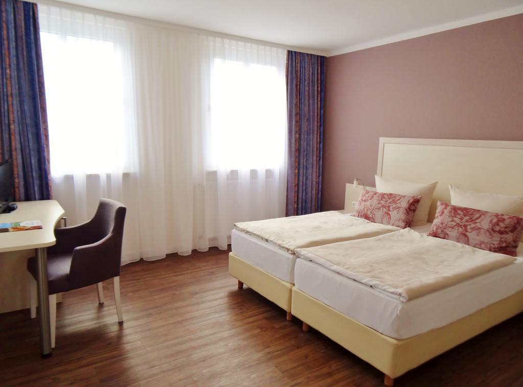 Landhotel Alte Schule - Hotel Garni 쉴리그 외부 사진